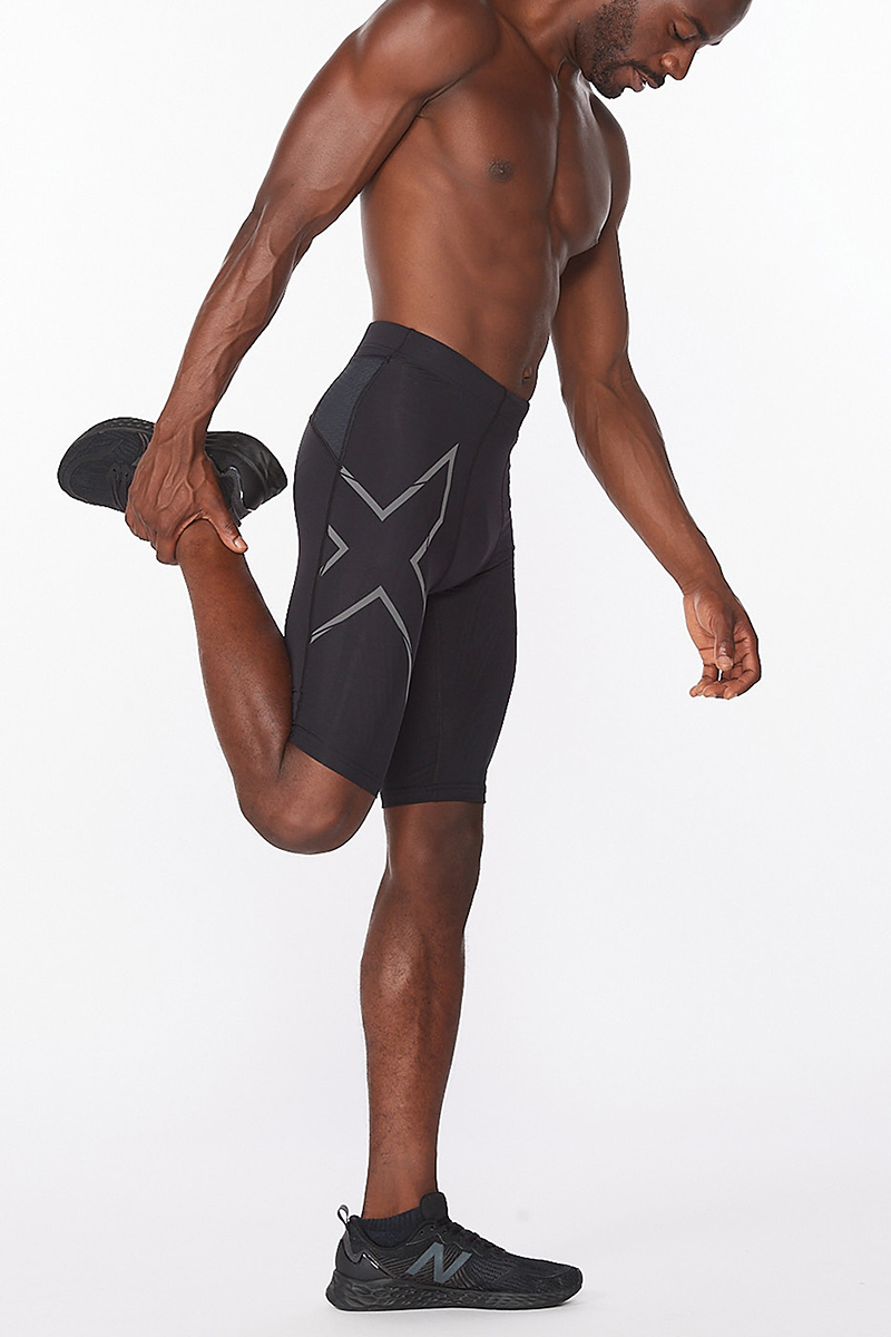 Купить компрессионные шорты 2XU Light Speed Compression Shorts (MA5331b) в  интернет-магазине ru.2xu.com