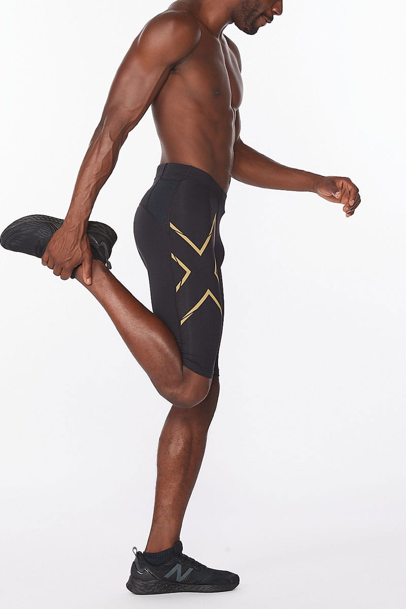 Купить компрессионные шорты 2XU Light Speed Compression Shorts Black  (MA5331B-BLK/GRF) в интернет-магазине ru.2xu.com