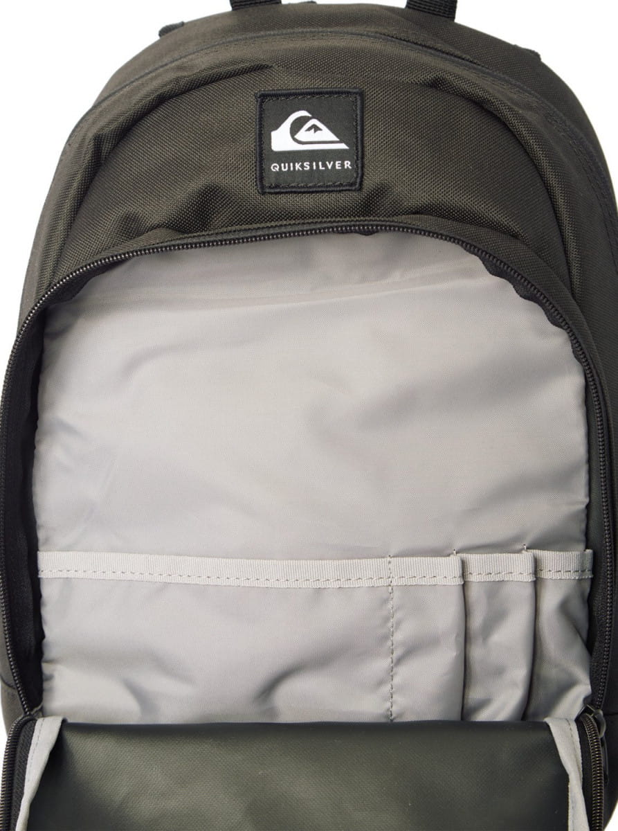 Купить детский Рюкзак Quiksilver Chomping 12L черный от QUIKSILVER по  выгодной цене за 3190 Р | Рюкзаки Квиксильвер с доставкой в brd.ru