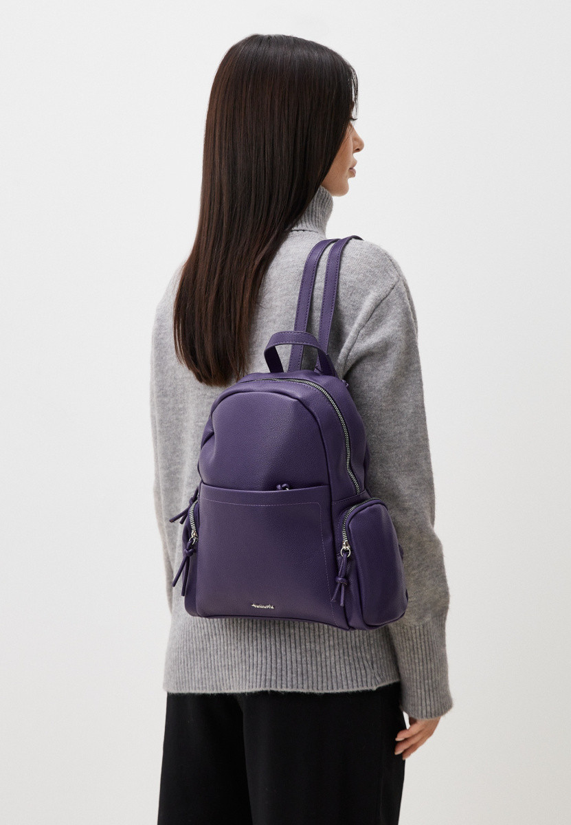 Christina  M  33140,639