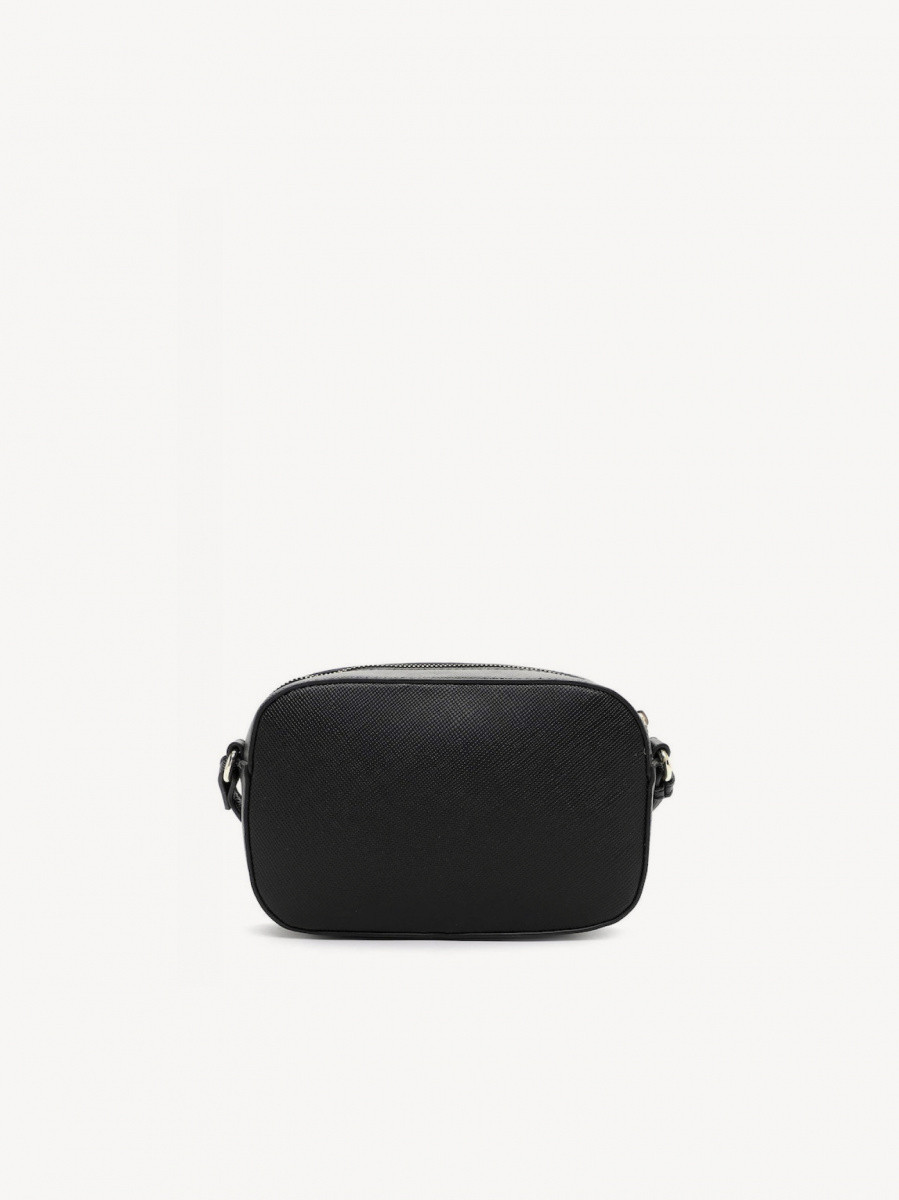 Anja    S  33010,100