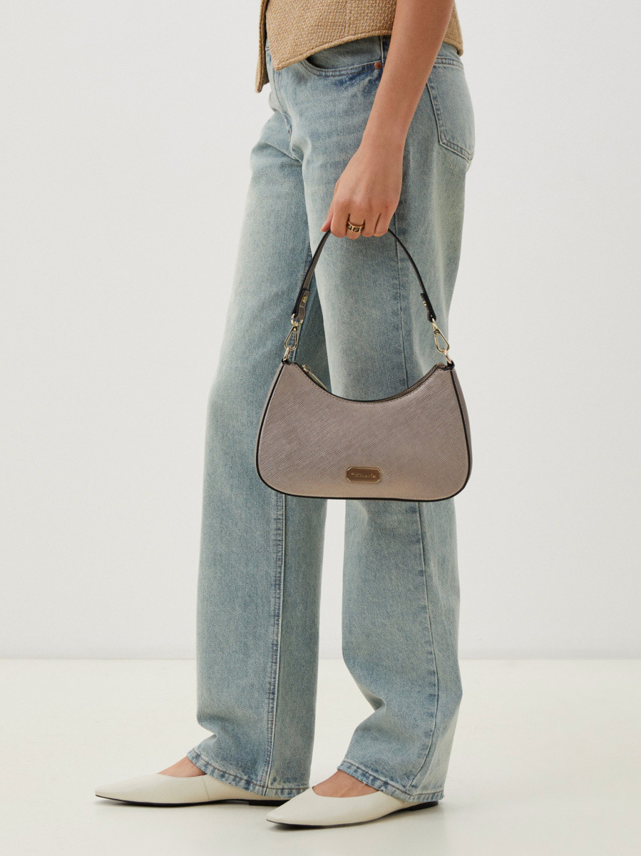 Anja   S  33014,833