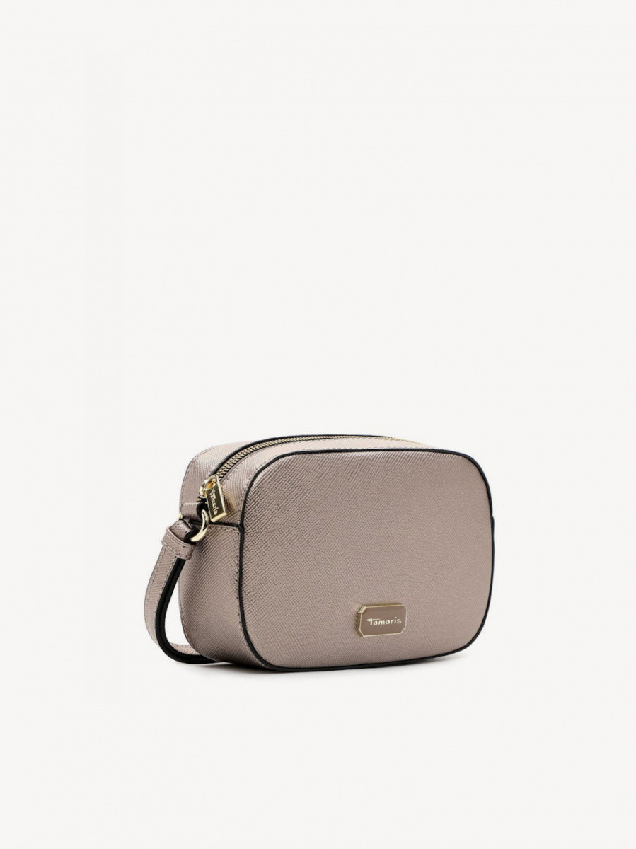 Anja    S   33010,833