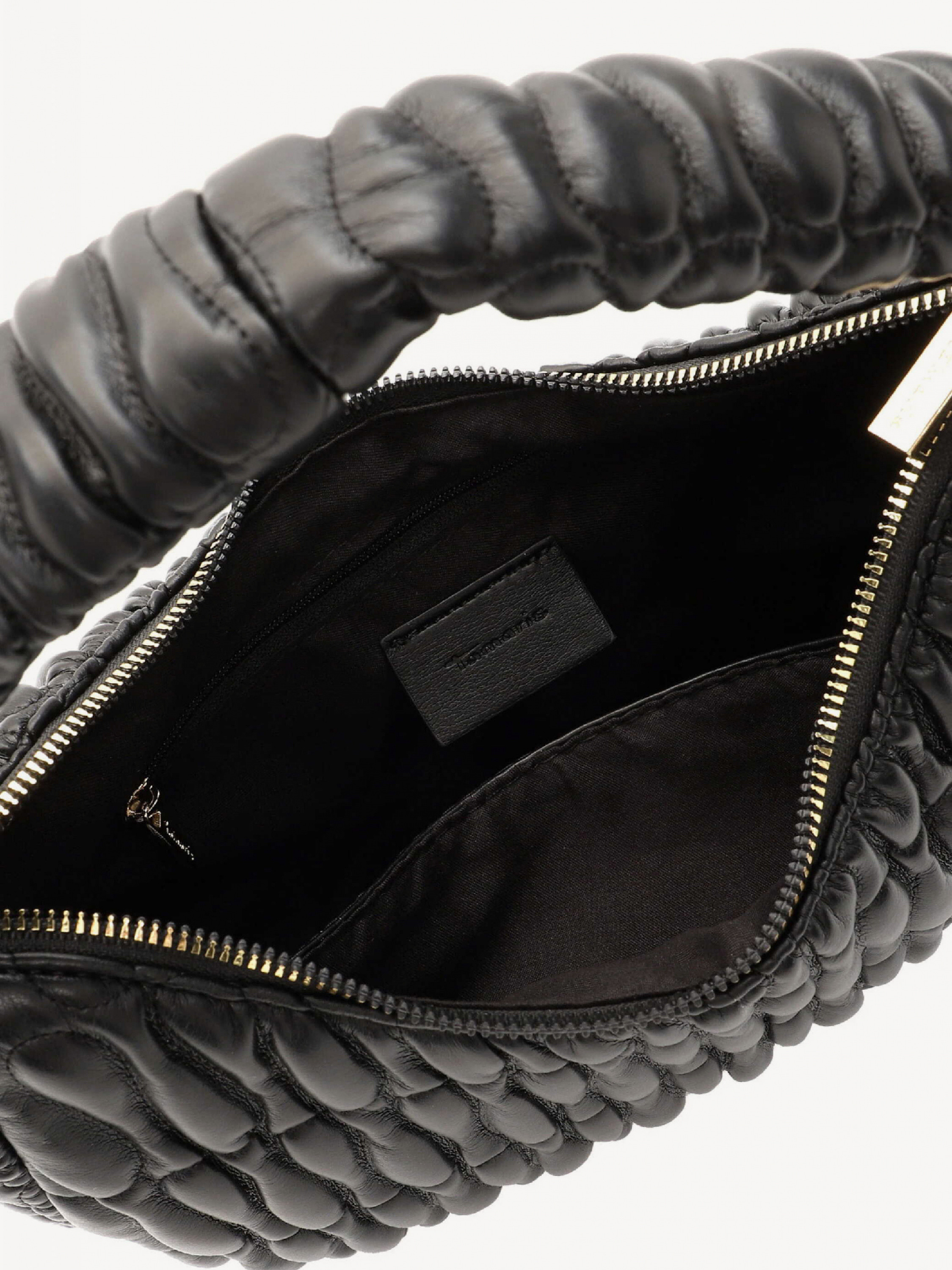 Charis   S  33373,100