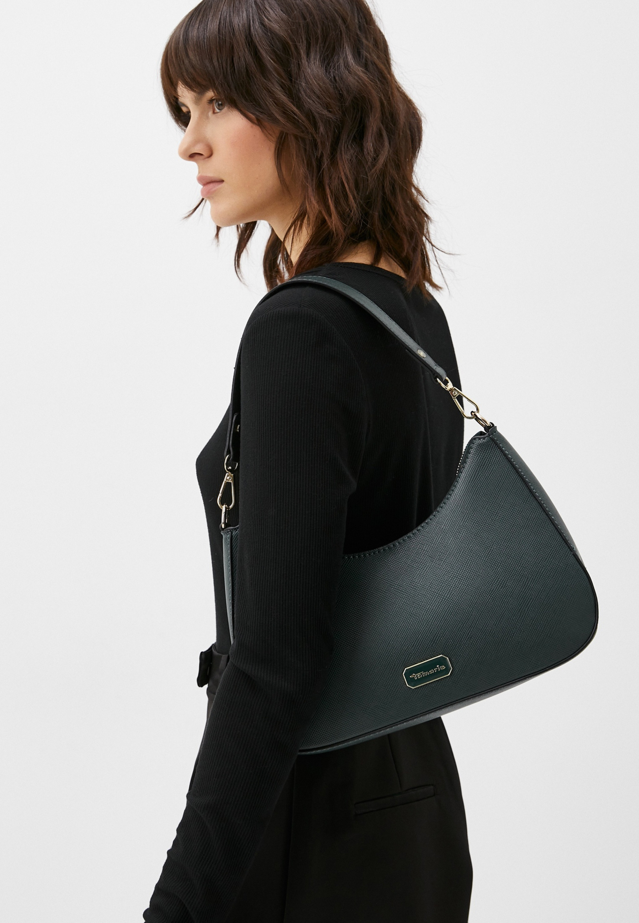 Anja     33015,965