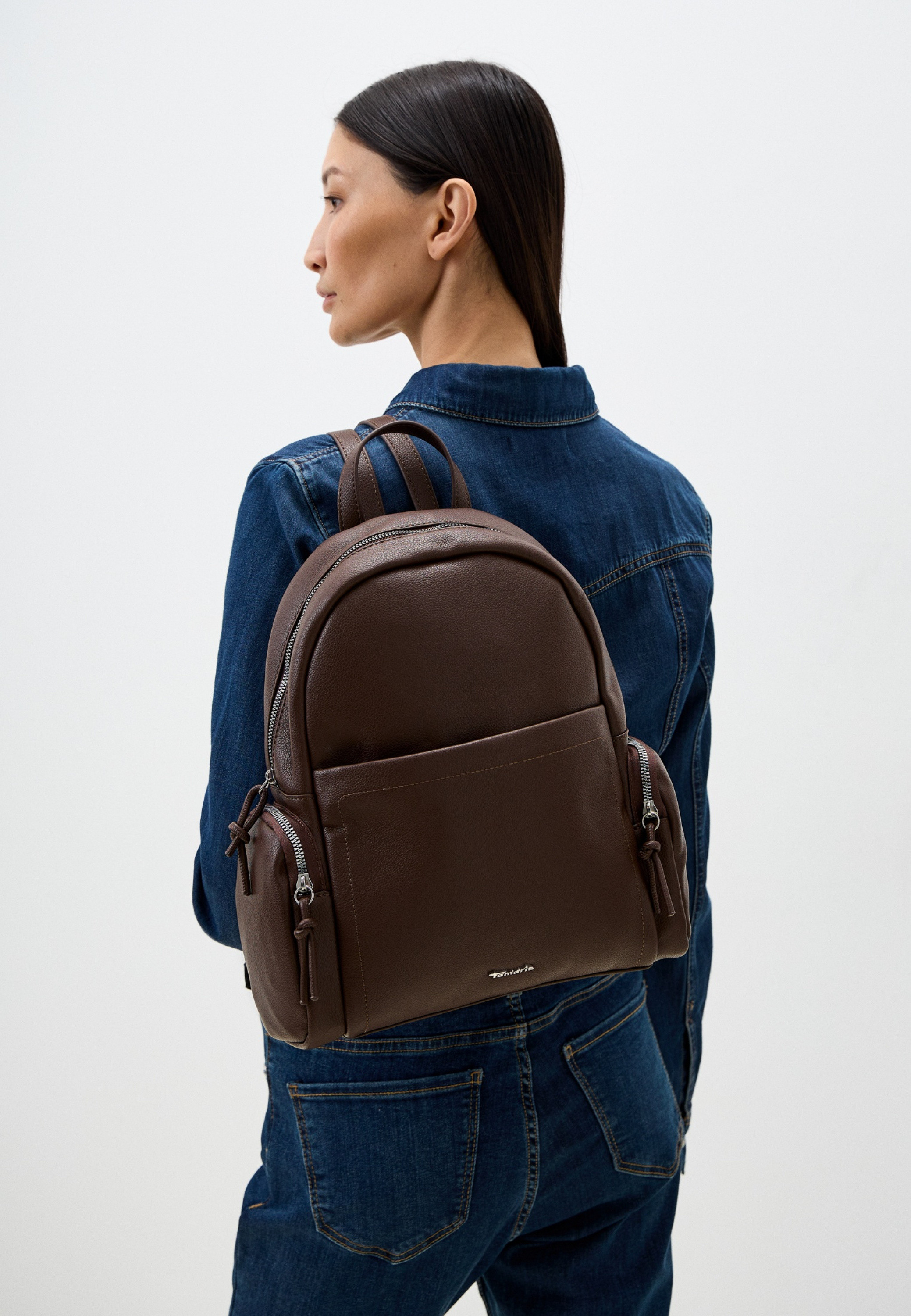 Christina  M  33140,200