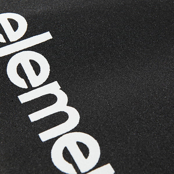 ///      Element Classic Logo Grip