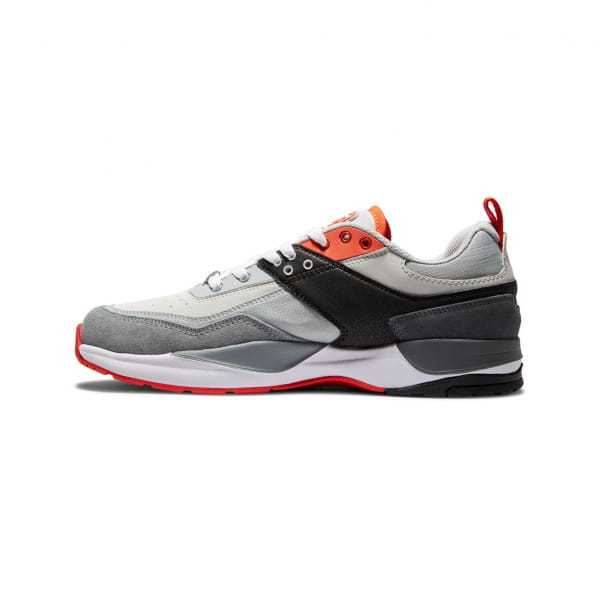 .//  /  DC SHOES E.Tribeka Se