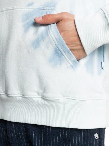 .//  /   Salty Tie Dye