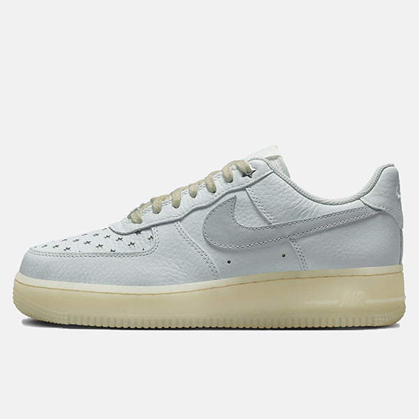 Air force nike low top hotsell