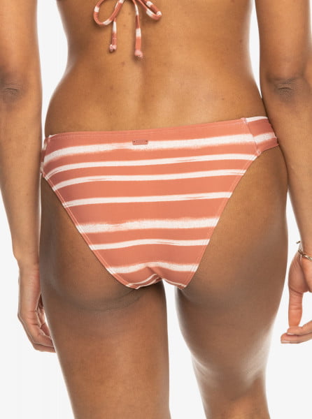 .//  /     Printed Beach Classics